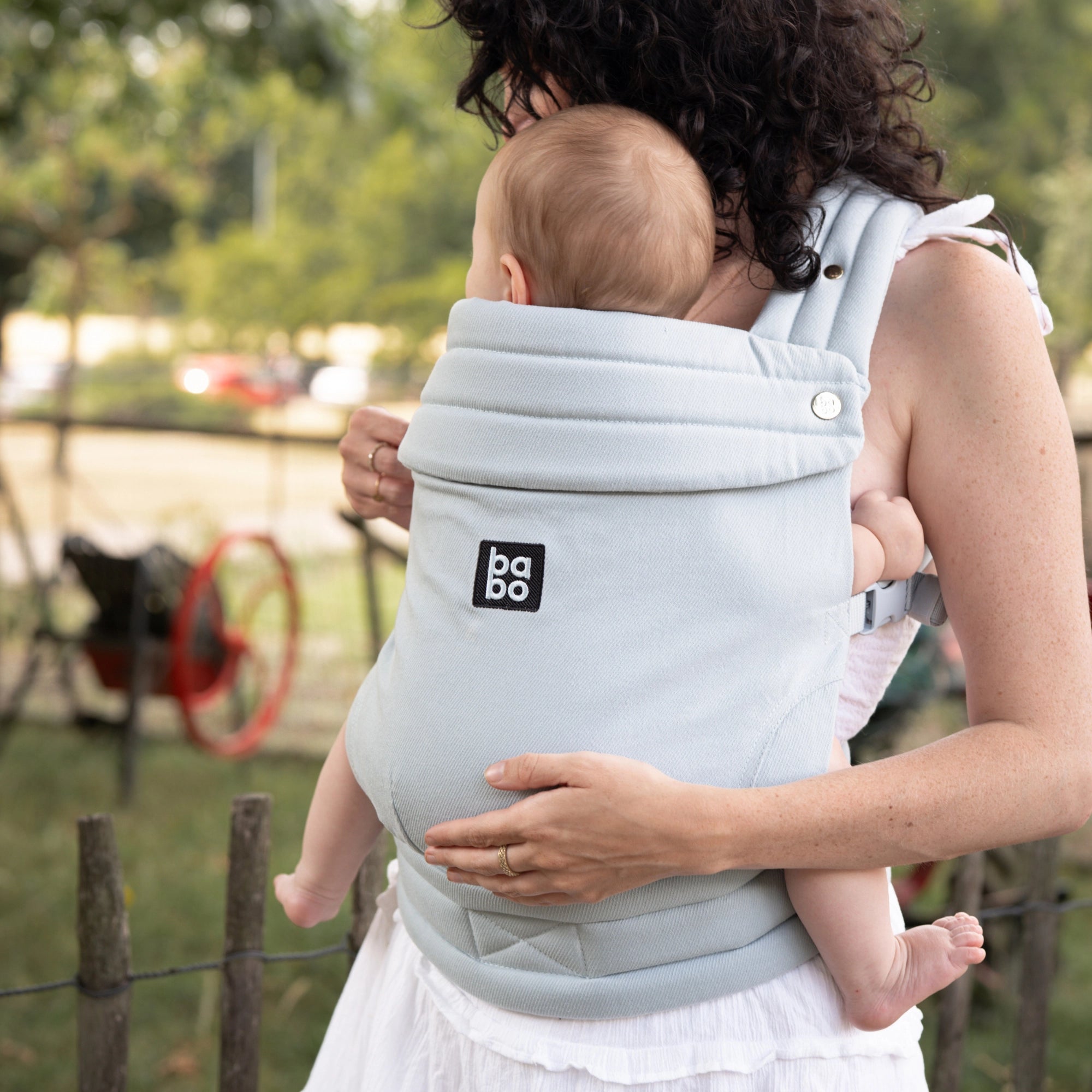The Bonding Carrier - Denim Cloud - Baby Bondé